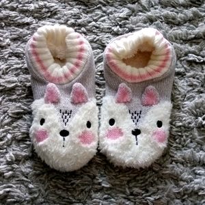 FREE w/Purch NEW Bunny Slipper Socks 5-6